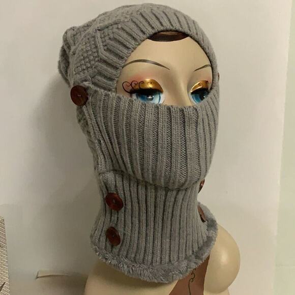 NWT POM POM FAUX‎ FUR LINED BEANIE HATS FACE & NECK COVERING - Picture 4 of 8